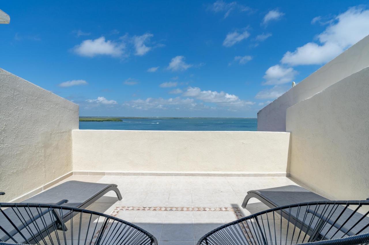 Ocean View Three Bedroom, Three Story Penthouse By The Beach Cancun Ngoại thất bức ảnh