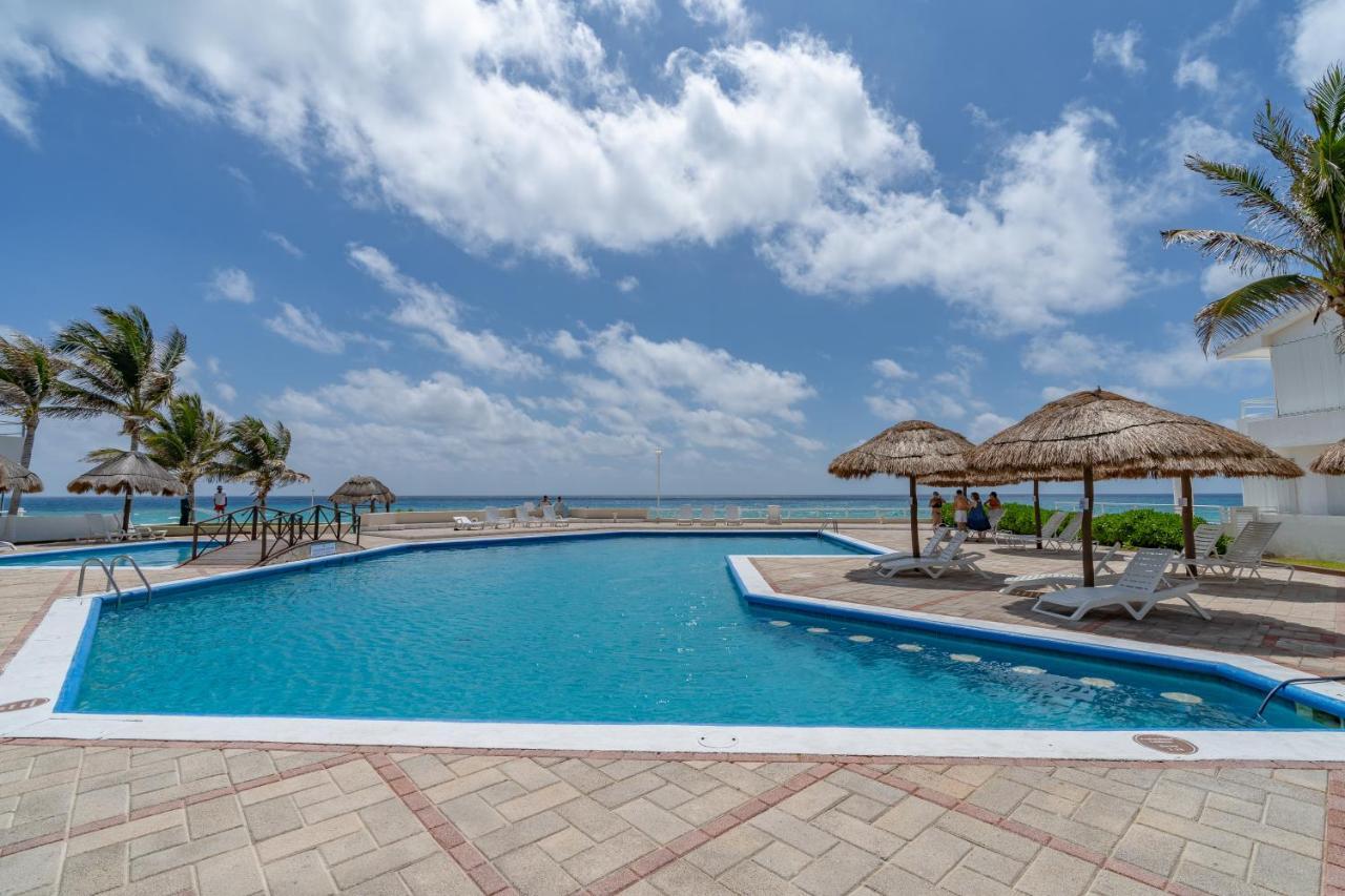 Ocean View Three Bedroom, Three Story Penthouse By The Beach Cancun Ngoại thất bức ảnh