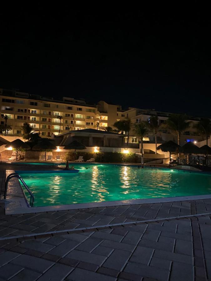 Ocean View Three Bedroom, Three Story Penthouse By The Beach Cancun Ngoại thất bức ảnh