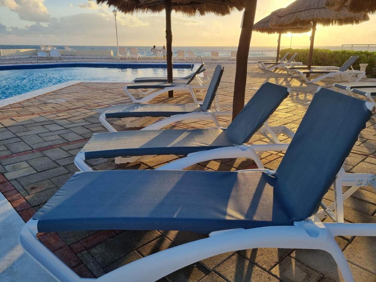 Ocean View Three Bedroom, Three Story Penthouse By The Beach Cancun Ngoại thất bức ảnh